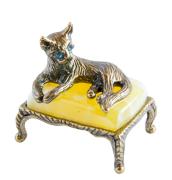 Янтарь фигурка 2-067,1 «Бастет на желтом»