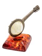 Янтарь сувенир 2-072 "Дорма"