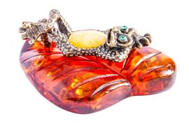 Янтарь фигурка 2-128 «Лягушка на отдыхе»