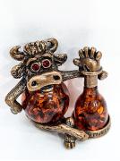 Фигурка "Бык с бутылкой"