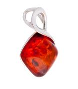 Янтарь подвеска P0005