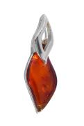 Янтарь подвеска P0065
